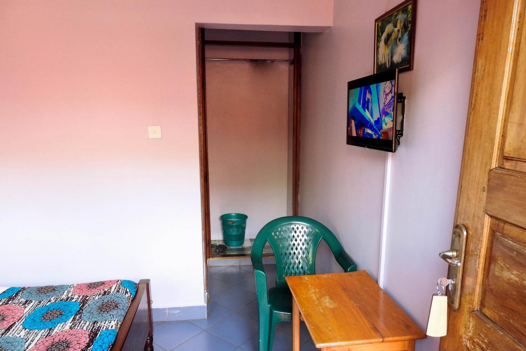 Westend Motel Fort Portal Exterior foto